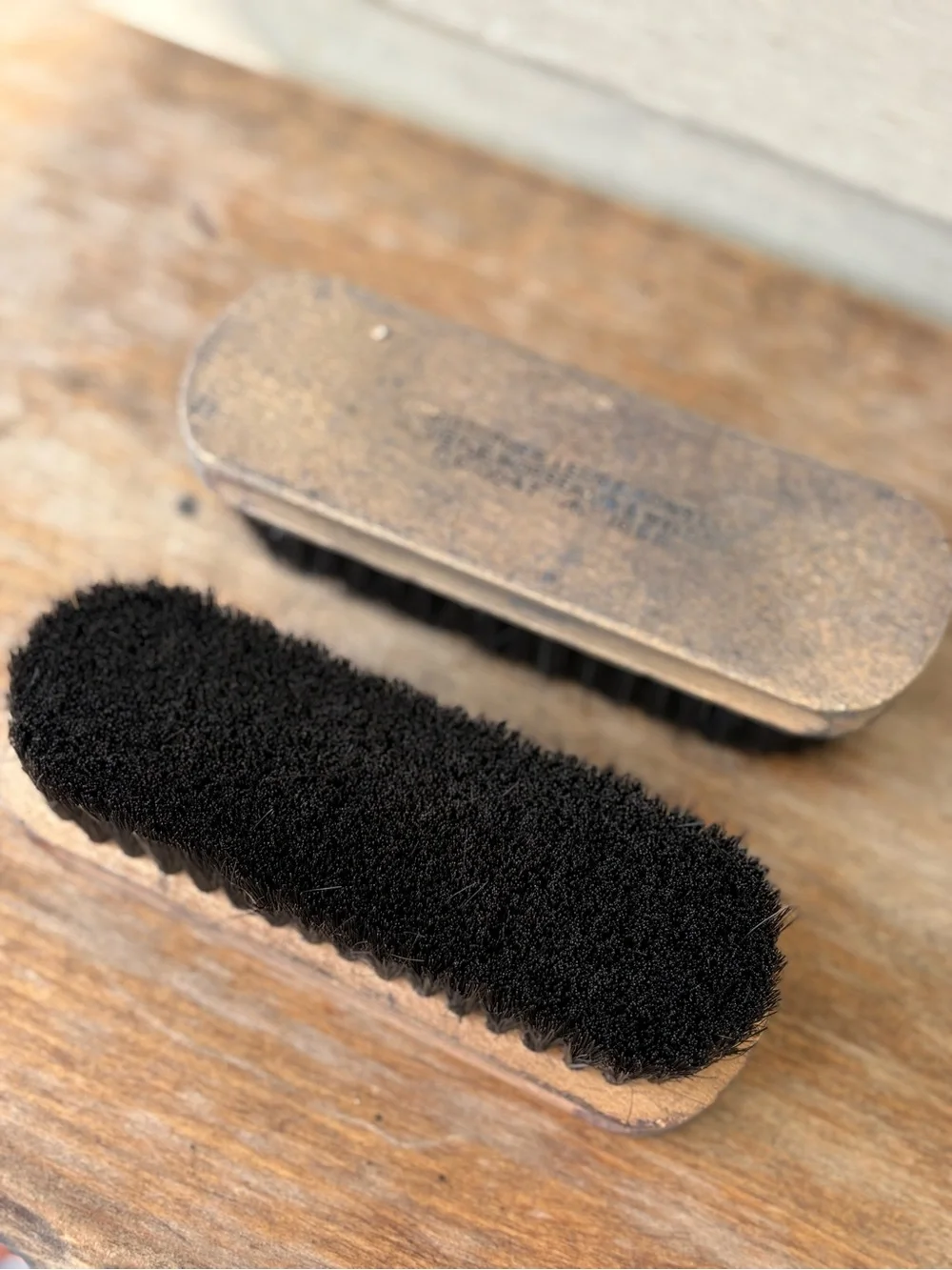 VTG Christopher Leng & Sons Ltd. shoe brushes manufactured in 1955.